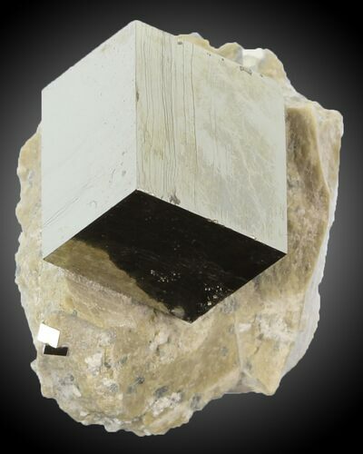 / Pyrite Cube on Matrix - Navajun, Spain #30955